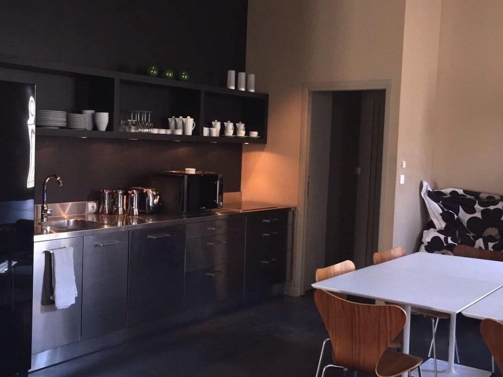 Les 4 Etoiles Bed & Breakfast Монпелие Екстериор снимка